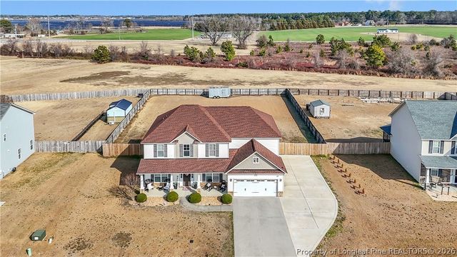 629 Pecan Grove Loop, Hope Mills, NC 28348