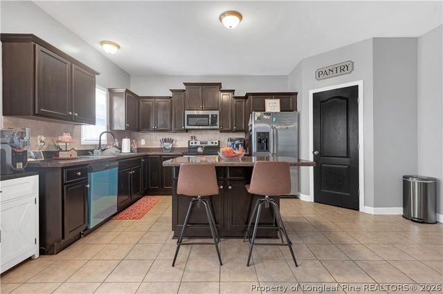 629 Pecan Grove Loop, Hope Mills, NC 28348