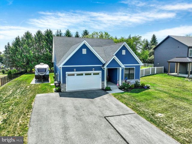 660 CHURCH RD, York, PA 17404