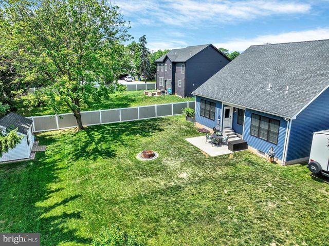 660 CHURCH RD, York, PA 17404