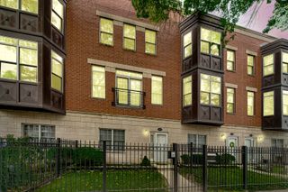4635 S Greenwood Avenue, Chicago, IL 60653