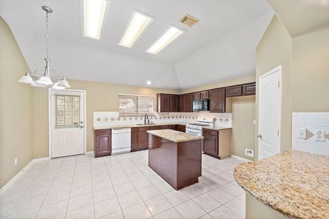 17110 Ginger Fields Lane, Tomball, TX 77377