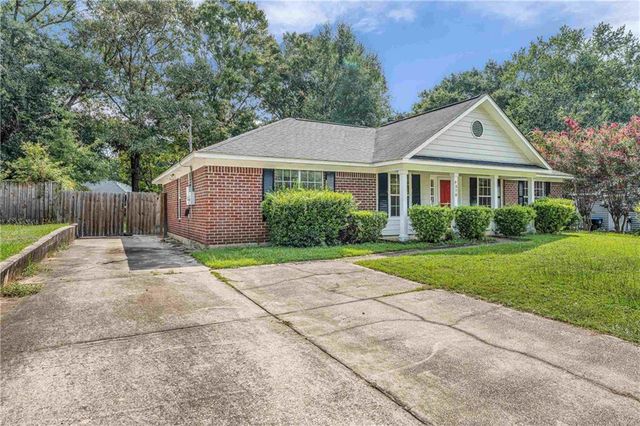9378 Seven Hills Curve, Mobile, AL 36695
