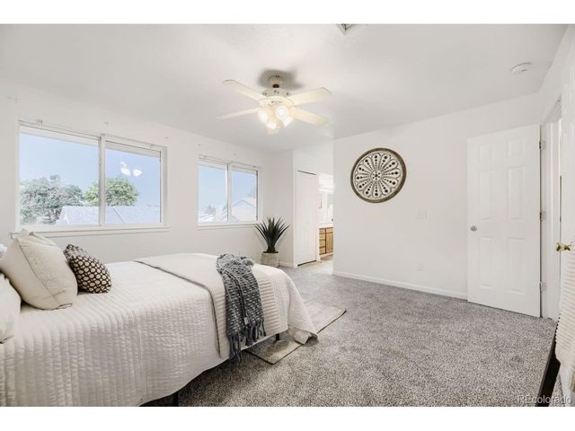554 S Kittredge Way, Aurora, CO 80017