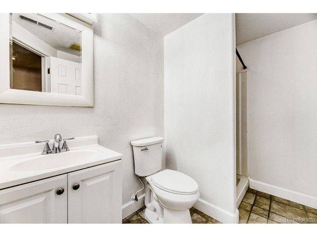 554 S Kittredge Way, Aurora, CO 80017