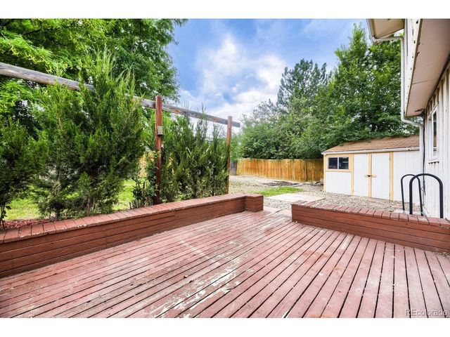 554 S Kittredge Way, Aurora, CO 80017