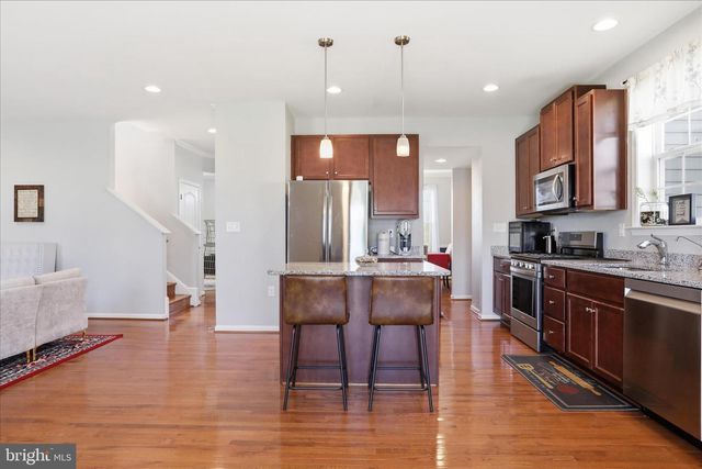 1035 CALVERT CIR, Bunker Hill, WV 25413