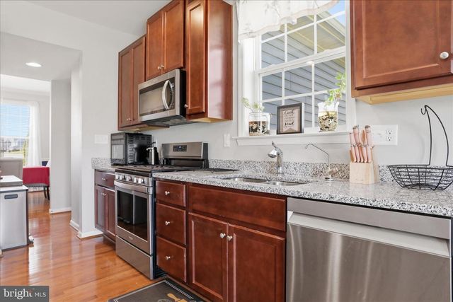 1035 CALVERT CIR, Bunker Hill, WV 25413