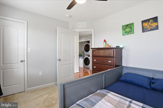 1035 CALVERT CIR, Bunker Hill, WV 25413