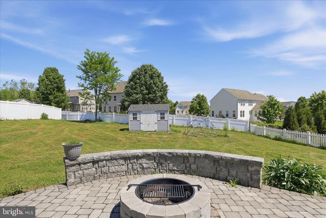 1035 CALVERT CIR, Bunker Hill, WV 25413