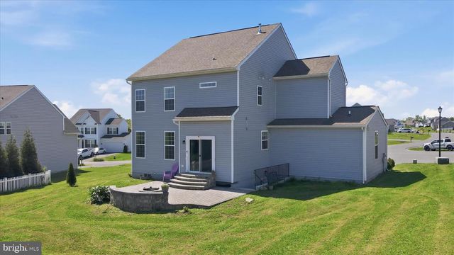 1035 CALVERT CIR, Bunker Hill, WV 25413
