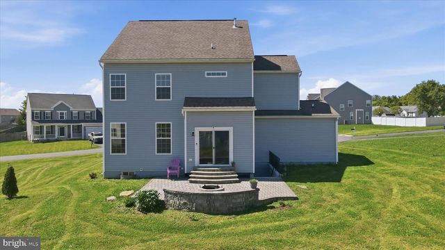 1035 CALVERT CIR, Bunker Hill, WV 25413
