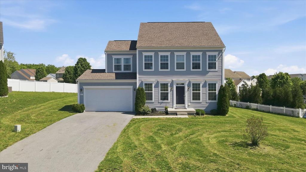 1035 CALVERT CIR, Bunker Hill, WV 25413