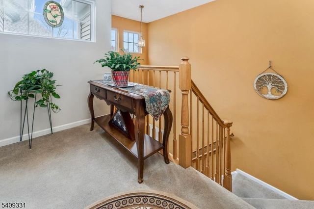 216 Bald Eagle Dr, Lopatcong Twp., NJ 08886