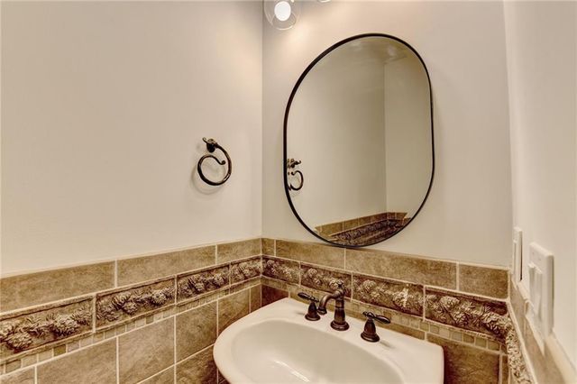 1438 Legrand Circle, Lawrenceville, GA 30043