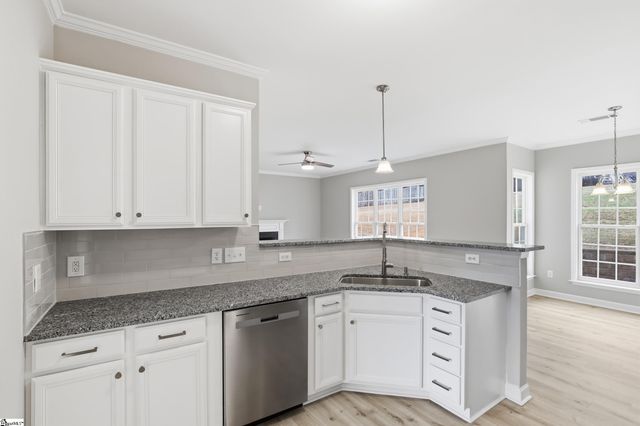 727 Dutchman Court, Greer, SC 29651