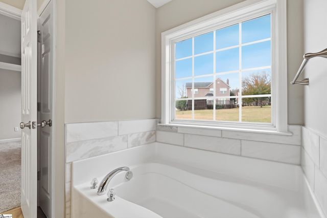 727 Dutchman Court, Greer, SC 29651