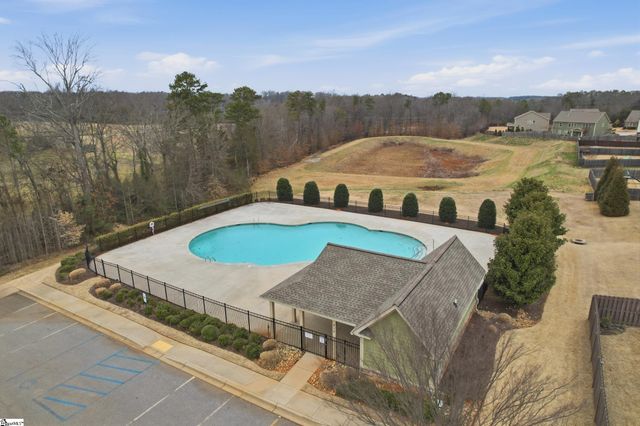 727 Dutchman Court, Greer, SC 29651