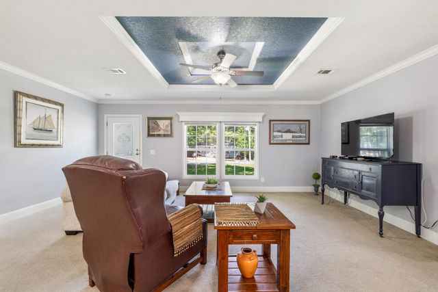 1040 Longpoint Road, Cross, SC 29436