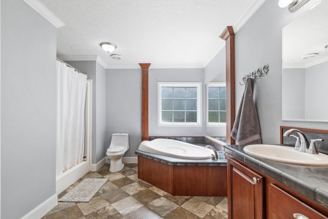 1040 Longpoint Road, Cross, SC 29436
