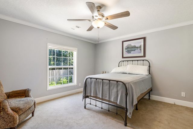 1040 Longpoint Road, Cross, SC 29436