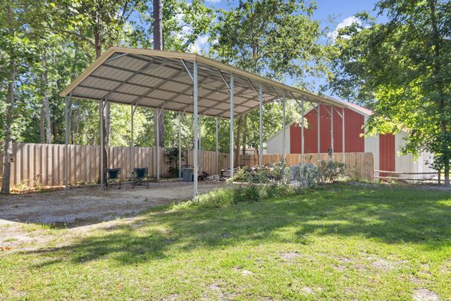 1040 Longpoint Road, Cross, SC 29436