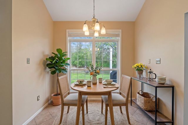 105 SHIRE LN, Schwenksville, PA 19473