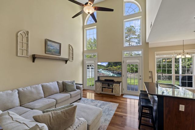 105 SHIRE LN, Schwenksville, PA 19473