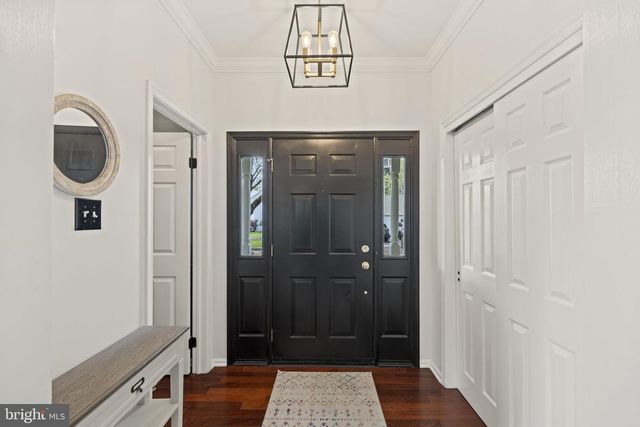 105 SHIRE LN, Schwenksville, PA 19473