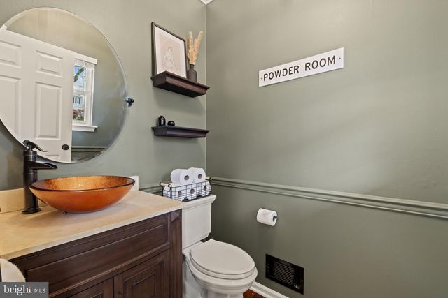 105 SHIRE LN, Schwenksville, PA 19473