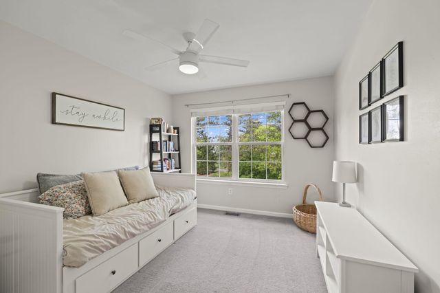 105 SHIRE LN, Schwenksville, PA 19473