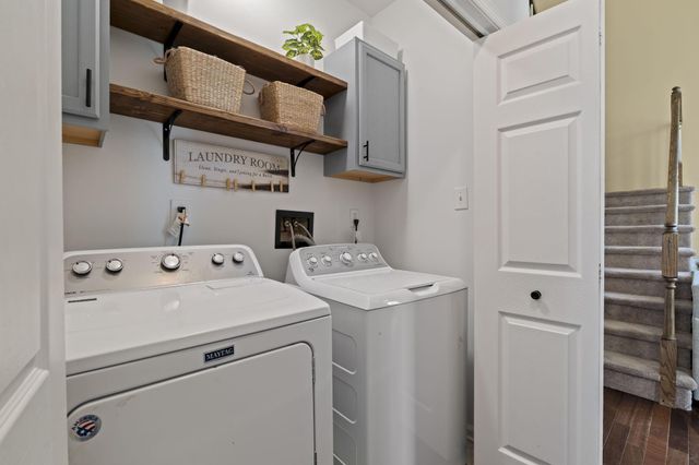 105 SHIRE LN, Schwenksville, PA 19473