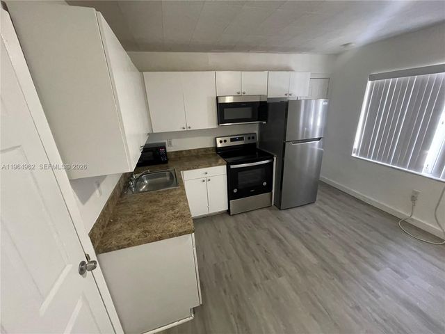 5905 NW 3rd Ave 3, Miami, FL 33127