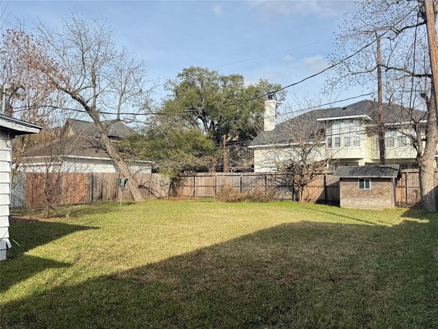 7309 S Rice Avenue, Bellaire, TX 77401