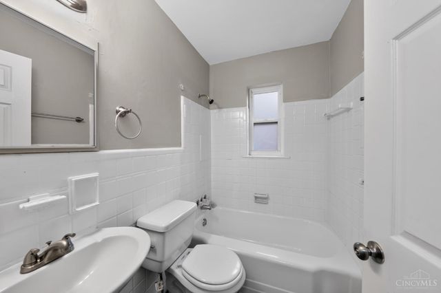 3254 Gobel Avenue, Cincinnati, OH 45211