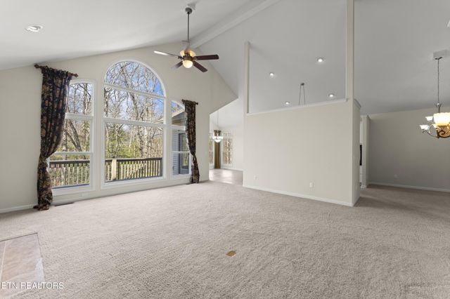 123 Lafayette Point, Crossville, TN 38558