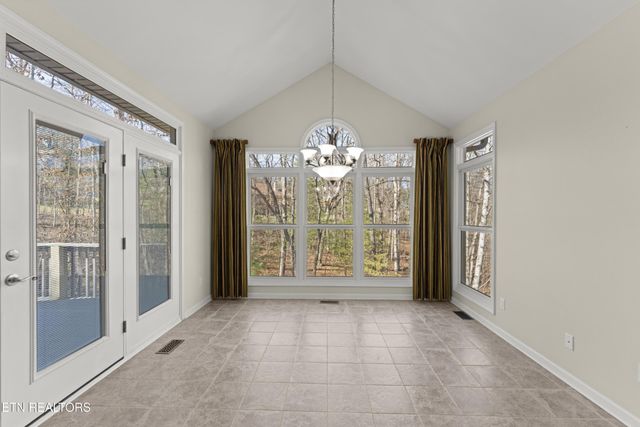 123 Lafayette Point, Crossville, TN 38558