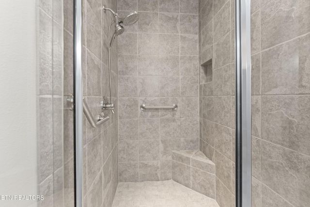 123 Lafayette Point, Crossville, TN 38558