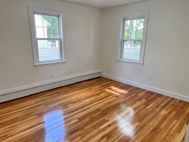 77 Vezina St, Leominster, MA 01453