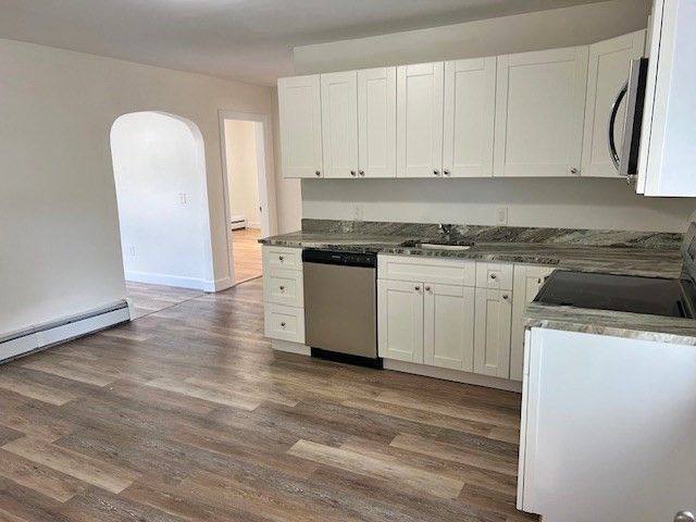 77 Vezina St, Leominster, MA 01453