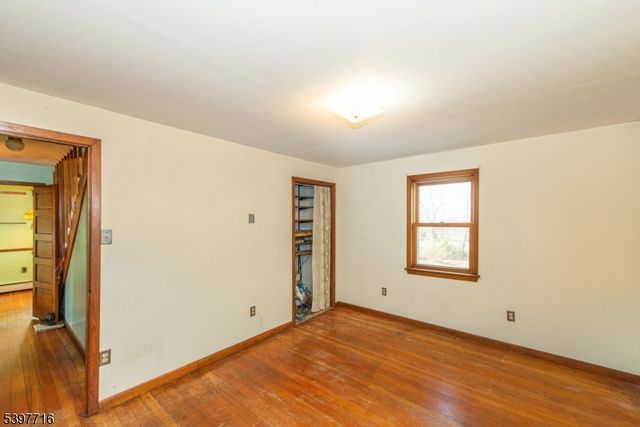 17 Madison Ave, Parsippany-troy Hills Twp., NJ 07034