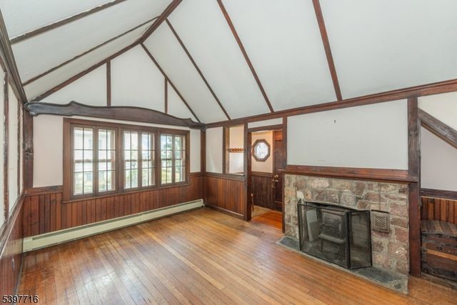 17 Madison Ave, Parsippany-troy Hills Twp., NJ 07034