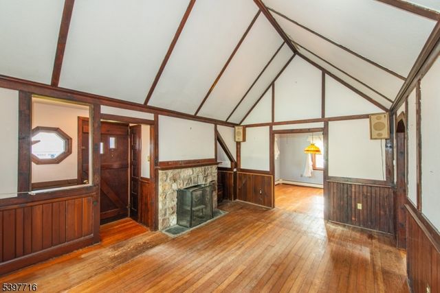 17 Madison Ave, Parsippany-troy Hills Twp., NJ 07034