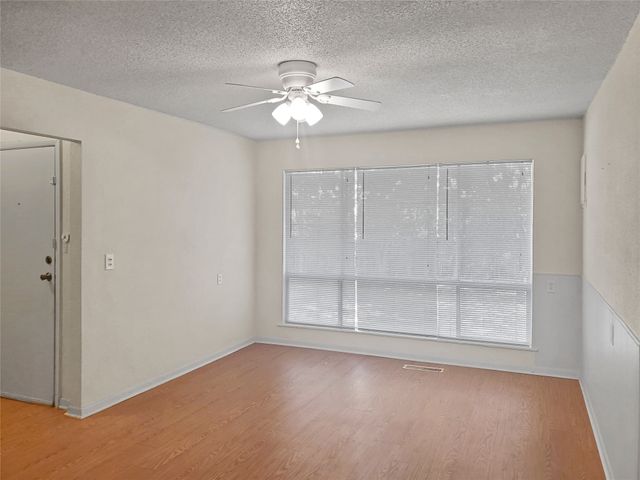 6216 Loydhill Lane, Fort Worth, TX 76135