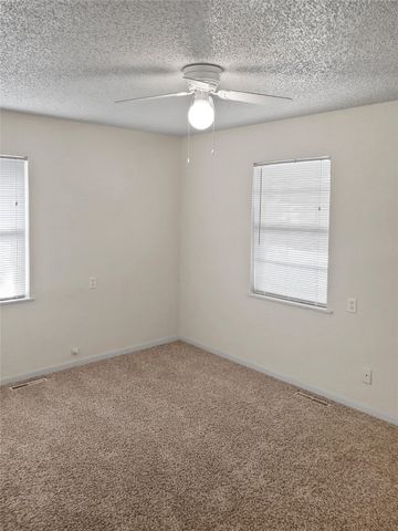 6216 Loydhill Lane, Fort Worth, TX 76135