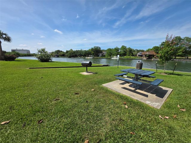 18519 Egret Bay Boulevard 1714, Webster, TX 77058