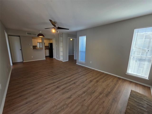 18519 Egret Bay Boulevard 1714, Webster, TX 77058