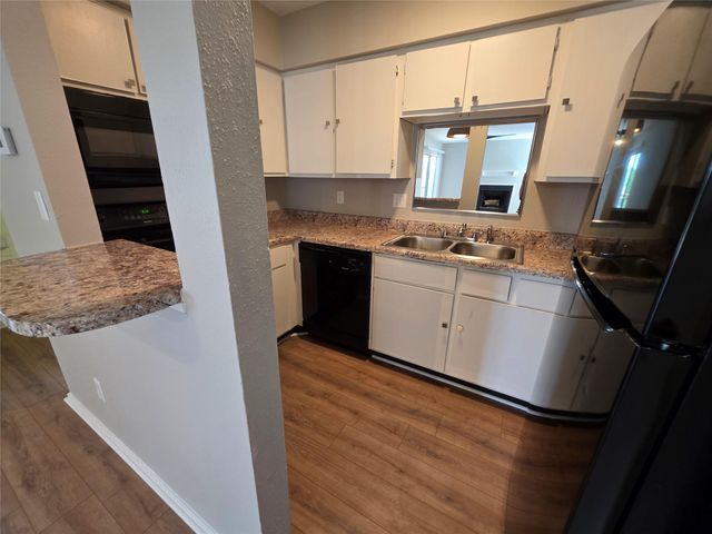 18519 Egret Bay Boulevard 1714, Webster, TX 77058