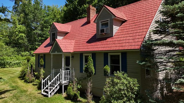 30 Patricia Ann Drive, Tilton, NH 03276