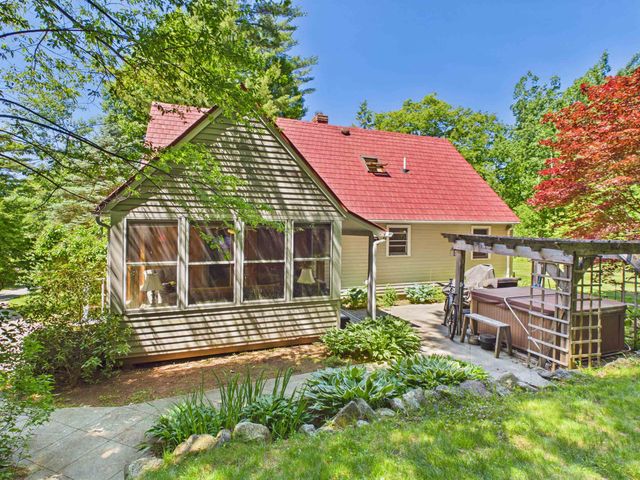30 Patricia Ann Drive, Tilton, NH 03276